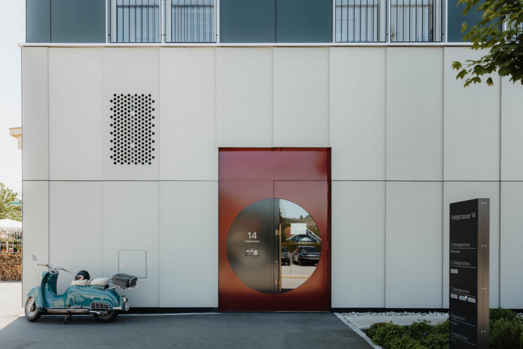 Eingang Praxis Abalonas, Migros Appenzell